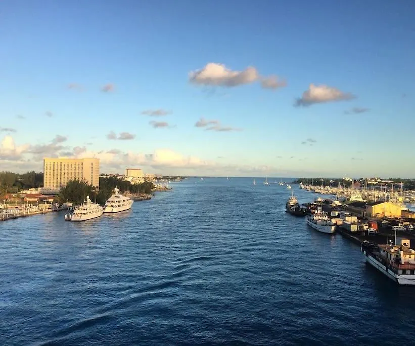 Two Charming Connected Apartments For 4 Or Family Nassau Bahamas