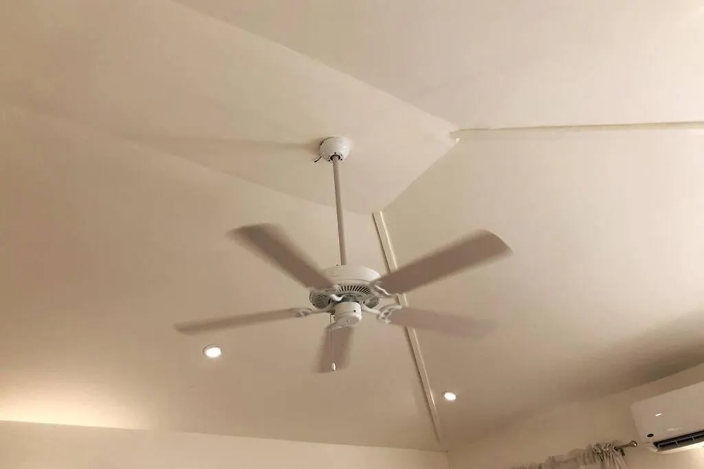 Two Charming Connected Apartments For 4 Or Family Nassau