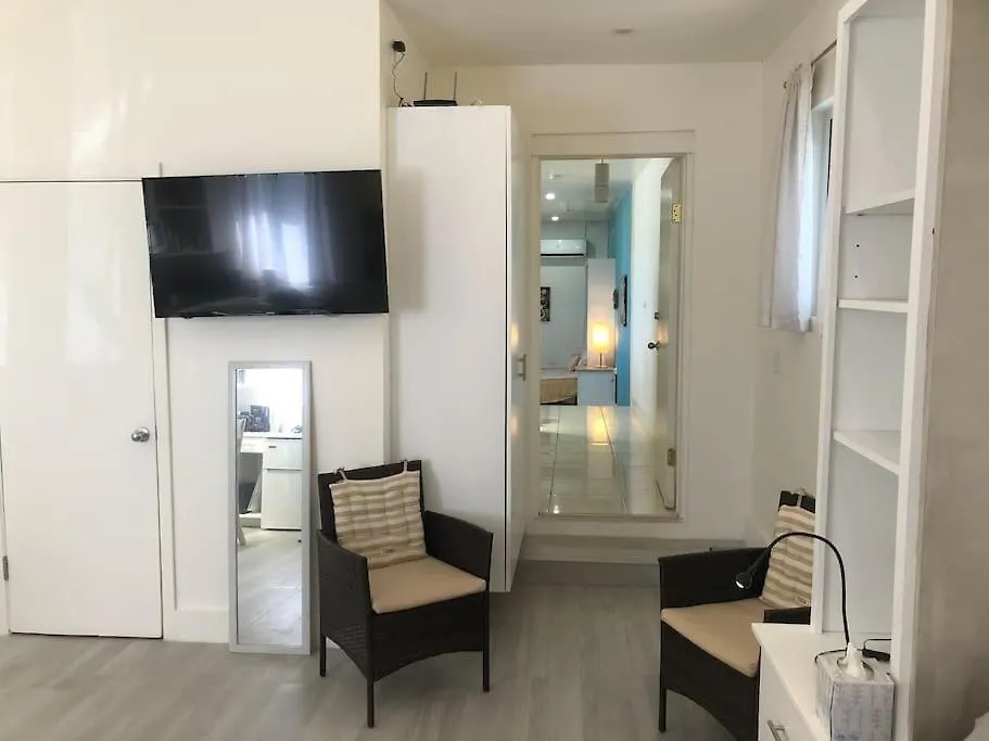 Two Charming Connected Apartments For 4 Or Family Nassau Bahamas