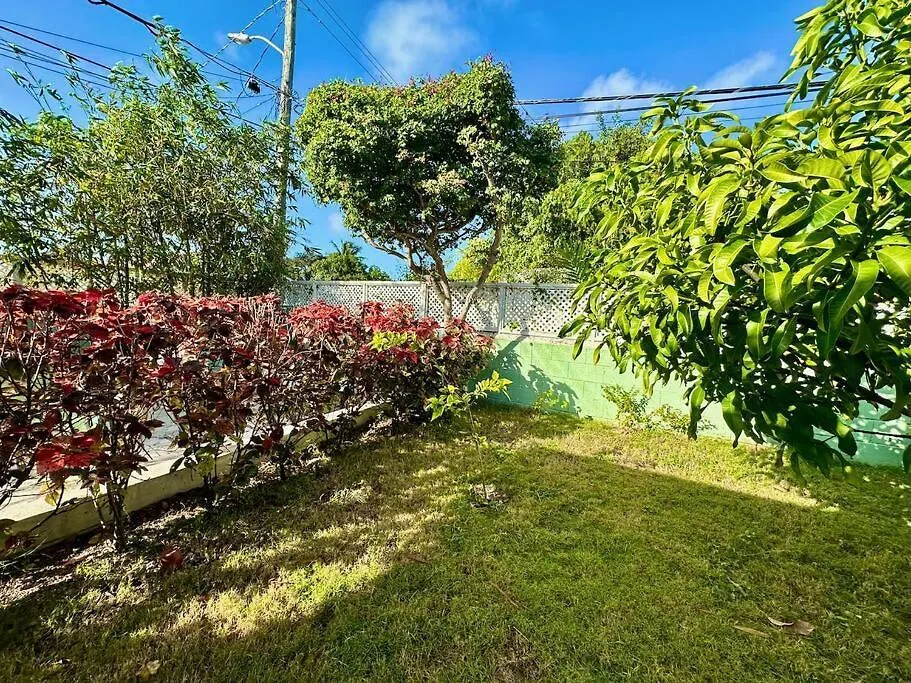 Two Charming Connected Apartments For 4 Or Family Nassau